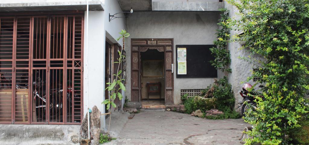 Homestay Posnya Seni Godod Art Gallery & Yogyakarta